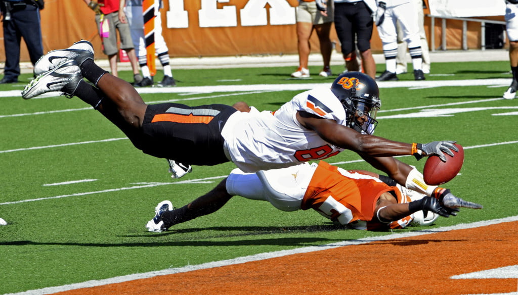 Full extension. (Michael Thomas /AP)